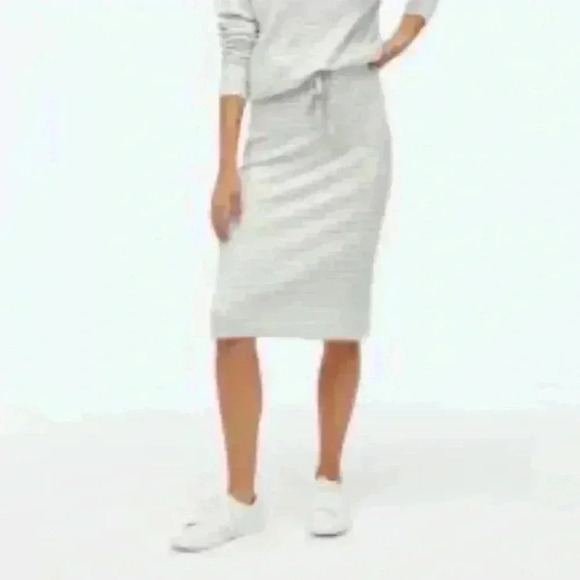 J. Crew Gray & White Striped, Size Small, Maxi Sweater Skirt. - Picture 2 of 12